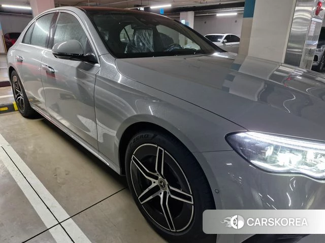 Mercedes-Benz E-Class W214 2026 Светло-серебряный цвет из Кореи, фото 3