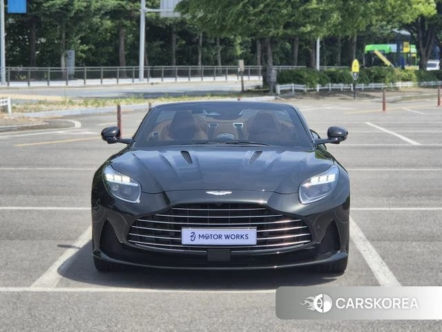 Aston Martin DB12 id 4336447 из Кореи 13