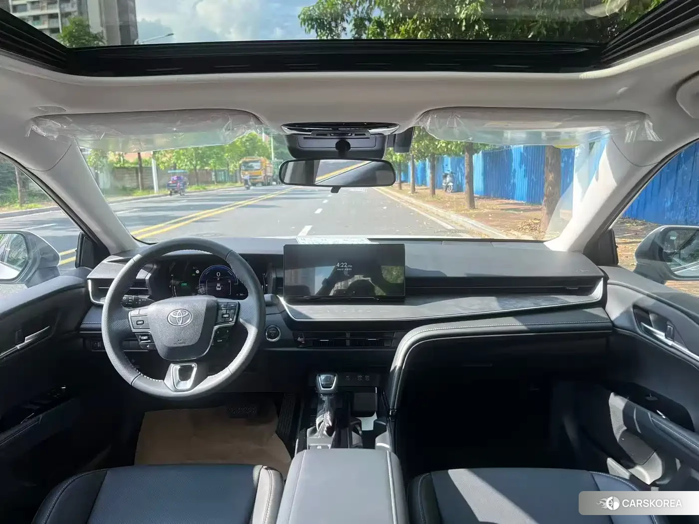 Toyota Camry 2026 Белый из Китая, фото 5