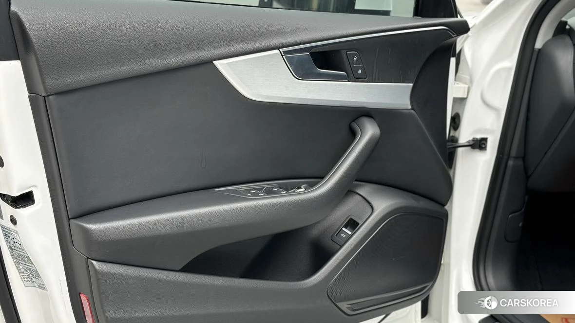 Audi A4L 2021 Белый из Китая, фото 5