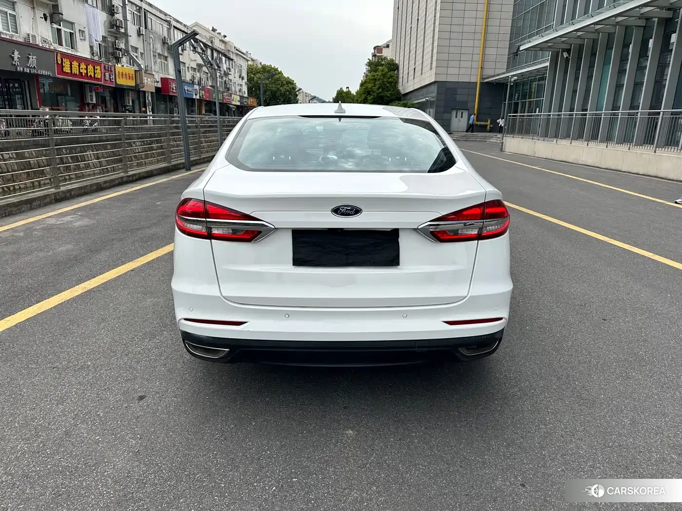 Ford Mondeo 2021 Белый из Китая, фото 3