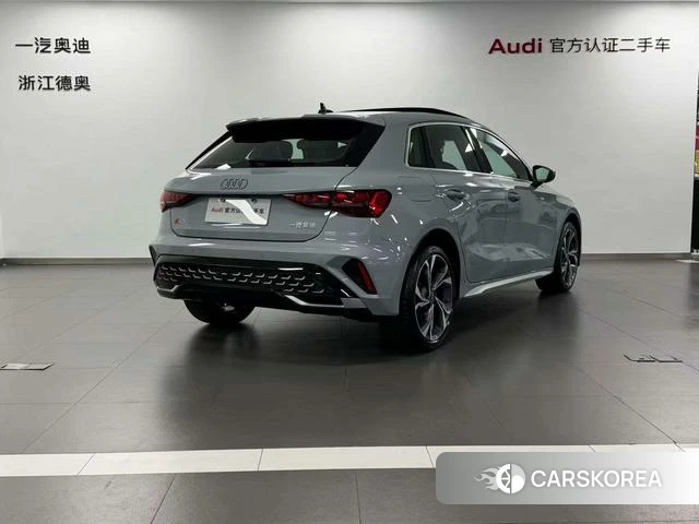 Audi A3 2024 Серебристо-серый из Китая, фото 3