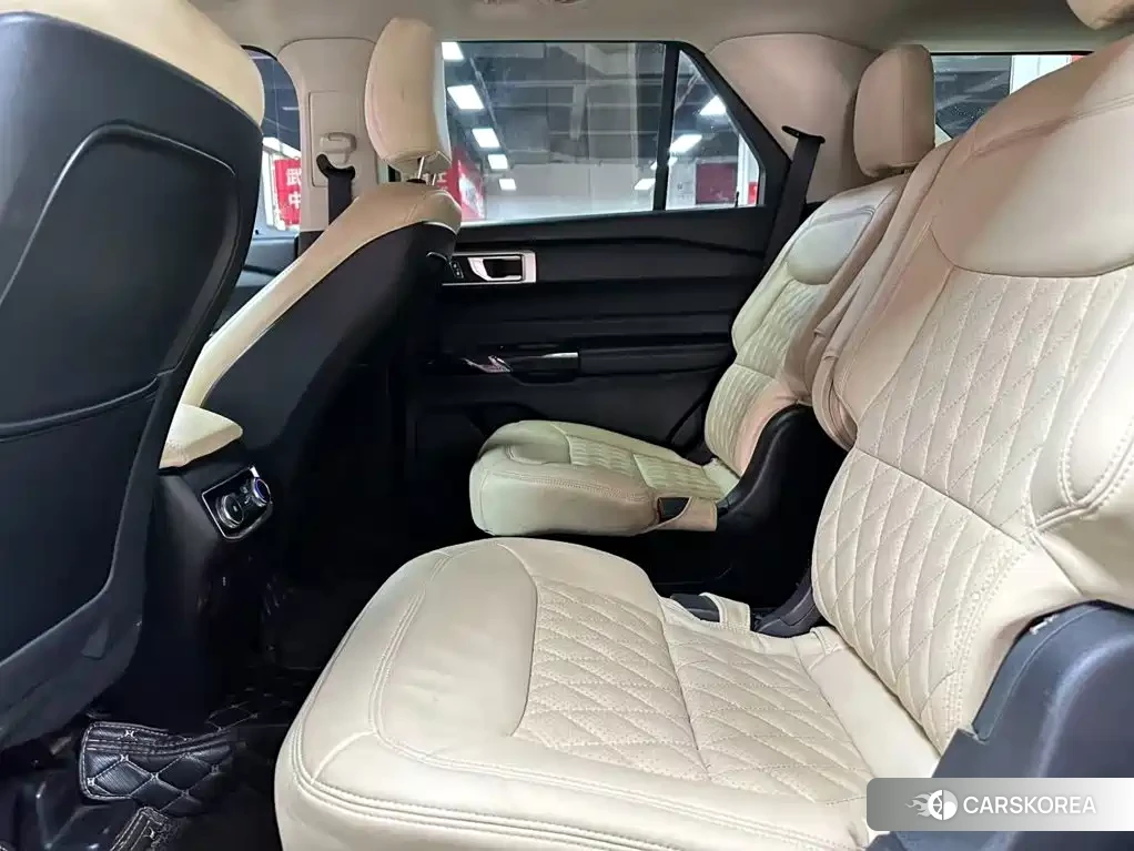 Ford Explorer 2021 Синий из Китая, фото 3