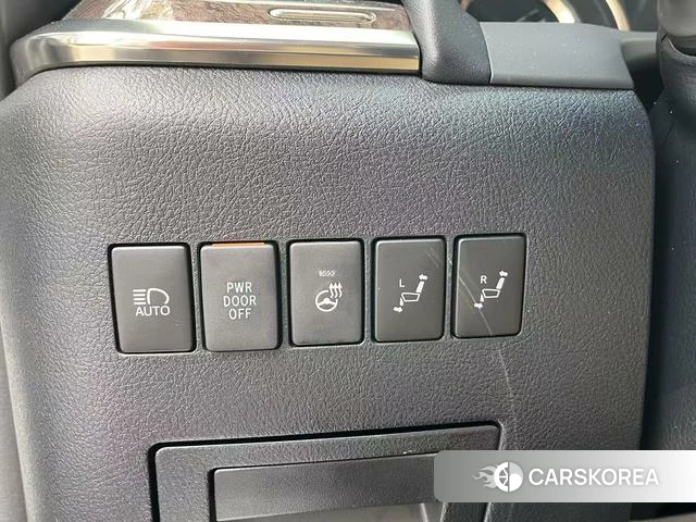 Toyota Elfa id 3993793 из Китая 14