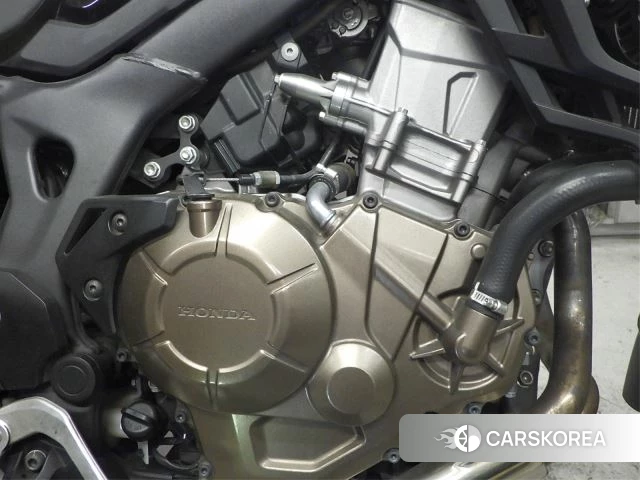 Engine photo