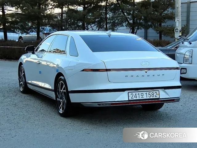 Hyundai Grandeur (GN7) id 3566101 из Кореи 13