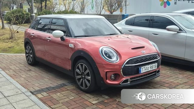 Mini Cooper S Clubman 2023 Красный из Кореи, фото 5