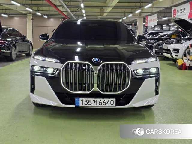 BMW 7 Series (G70) id 4194209 из Кореи 13