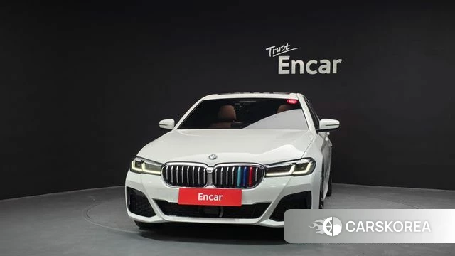 BMW 5 Series (G30) id 3923904 из Кореи 13