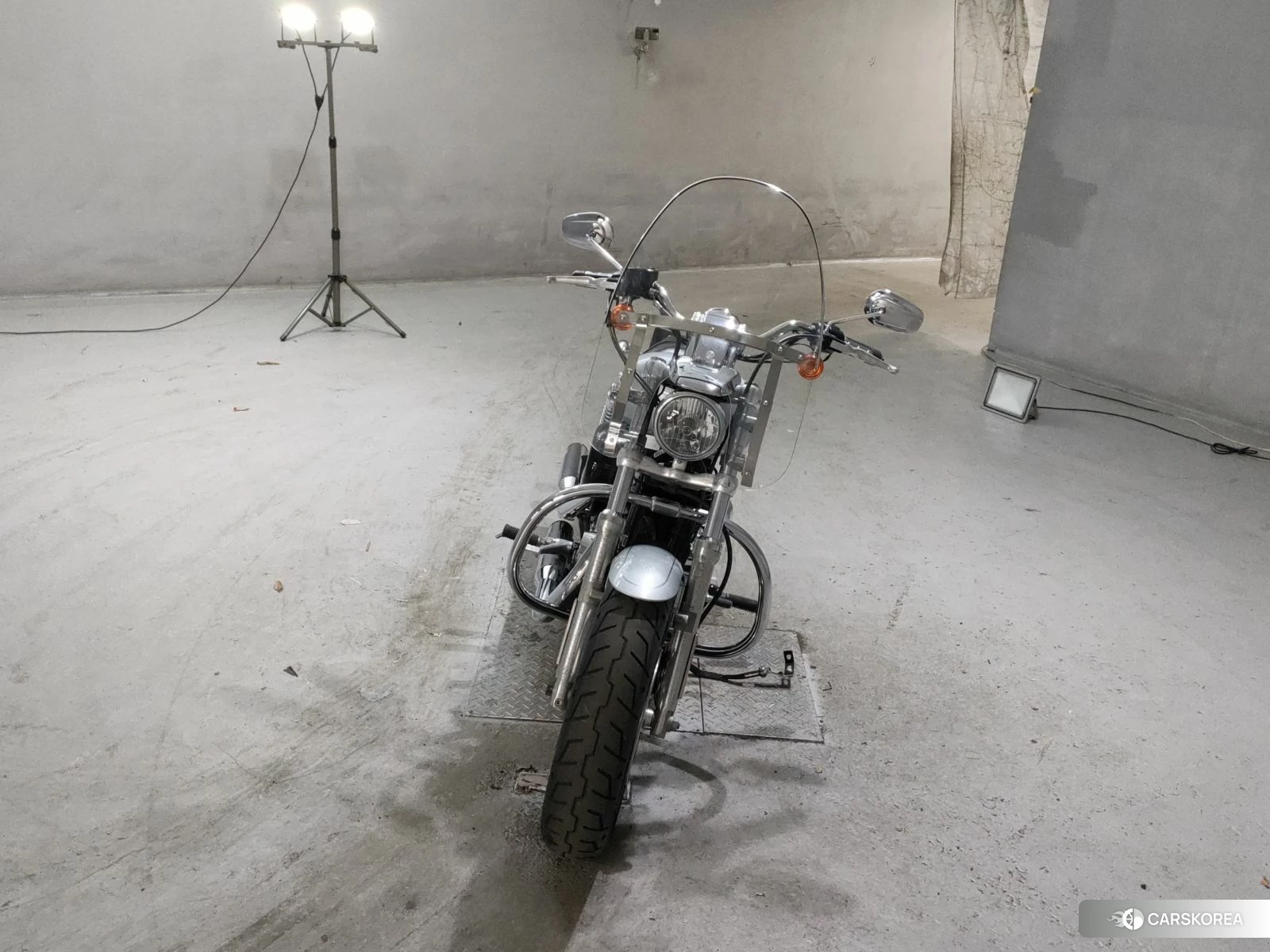 Проданный Harley-Davidson Sportster XL1200C 2011 из Японии, фото 5