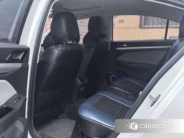 Volkswagen Bora 2022 Белый из Китая, фото 3