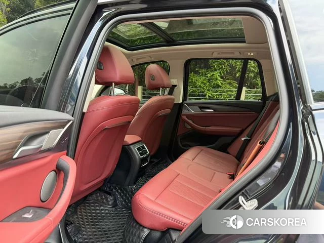 BMW X3 2022 Черный из Китая, фото 3