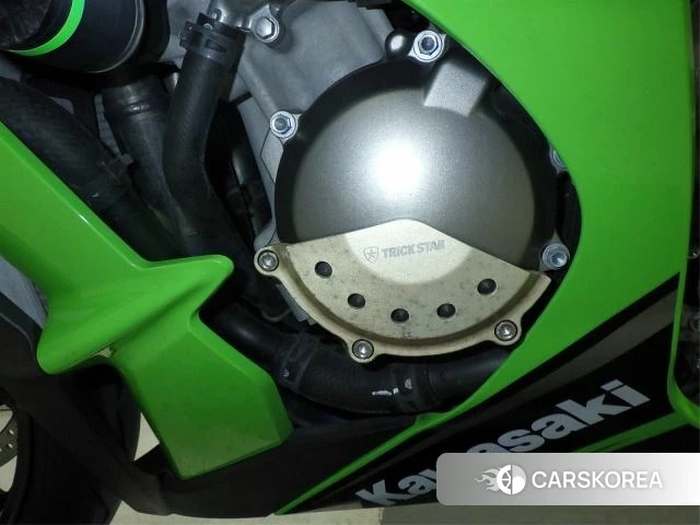 Engine photo