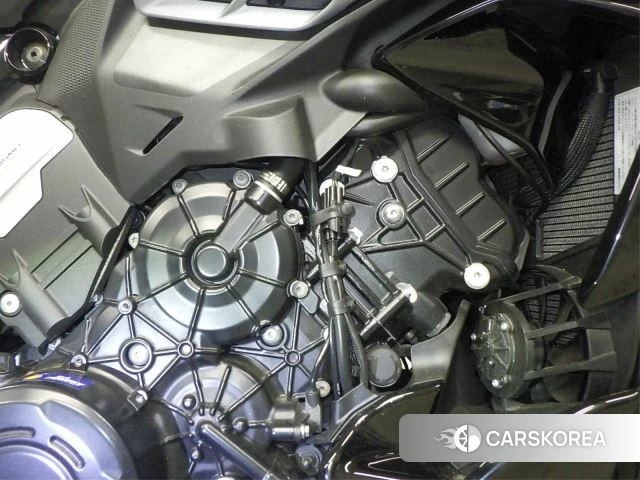 Engine photo