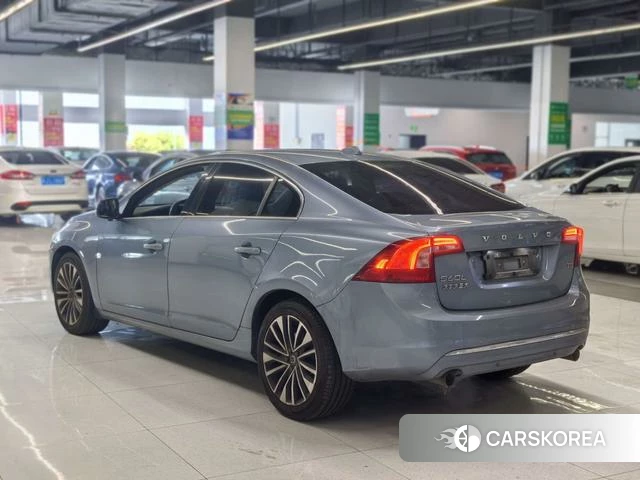 Volvo S60 2018 Синий из Китая, фото 5