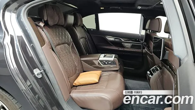 BMW 7 Series (G11) id 2602745 из Кореи 13