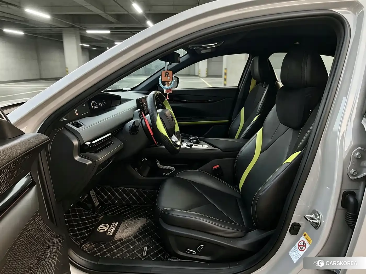 Chang'an UNI-V 2022 Silver/gray из Китая, фото 3