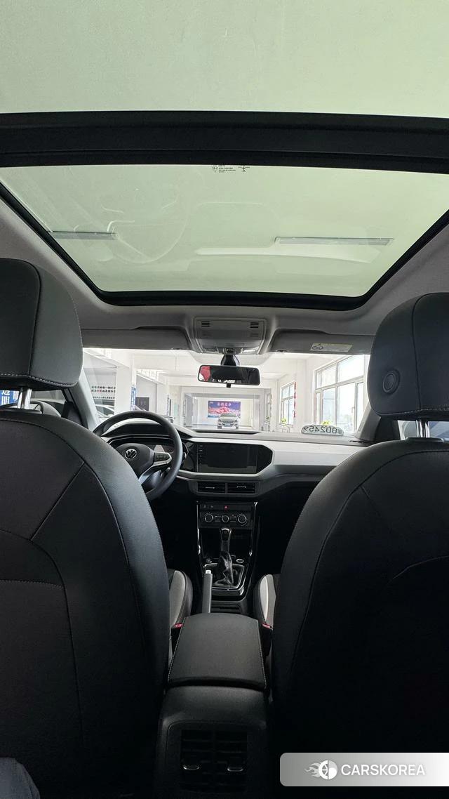 Volkswagen Exploring the shadow id 4265691 из Китая 12