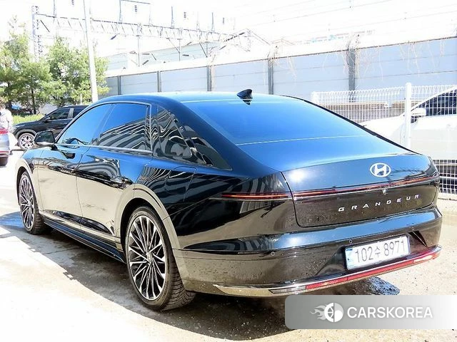 Hyundai Grandeur (GN7) id 3851369 из Кореи 13