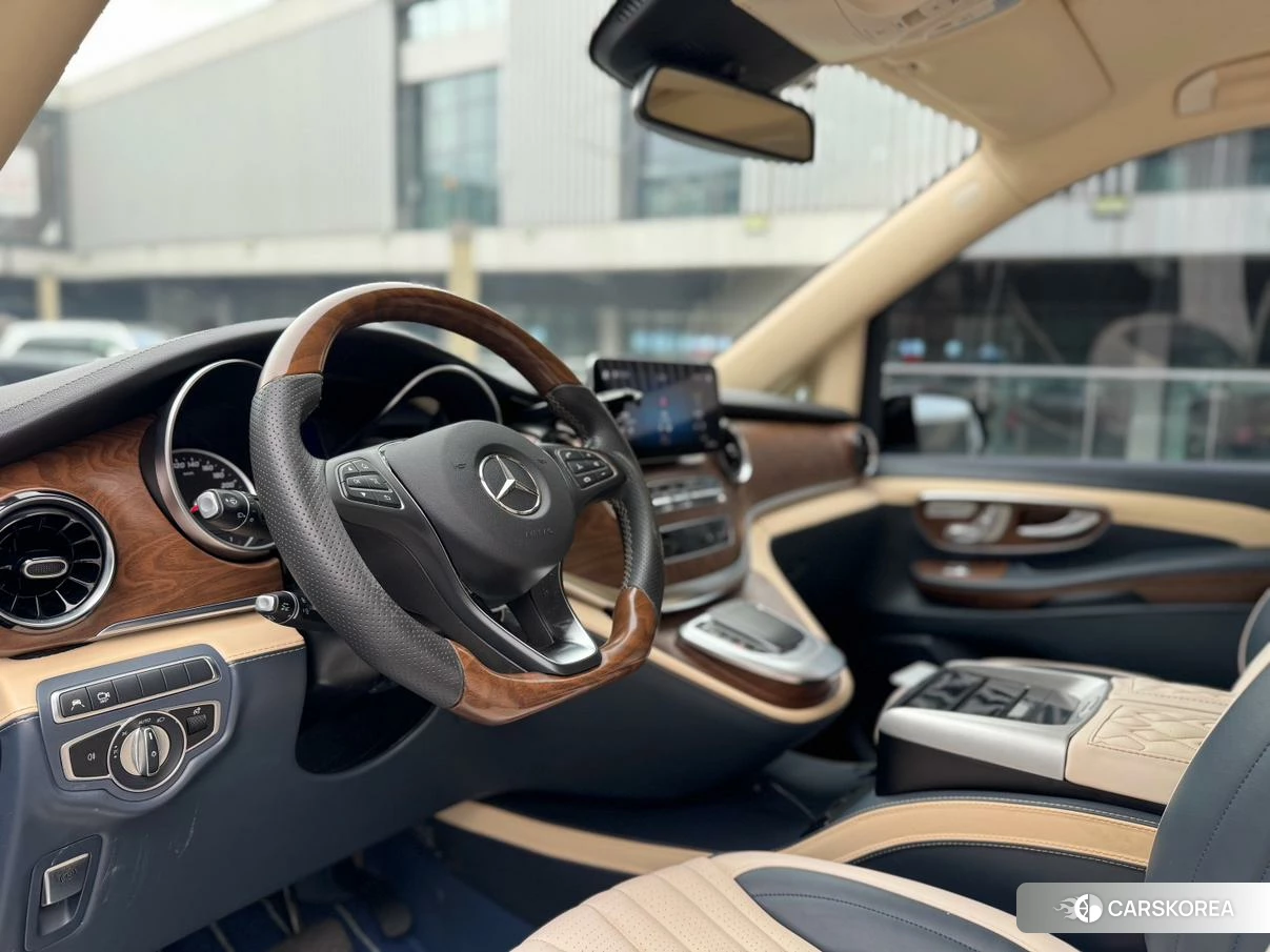 Mercedes-Benz V-class id 4487420 из Китая 11