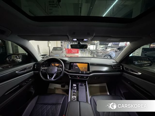 Volkswagen Tourang 2022 Темно-серый из Китая, фото 3