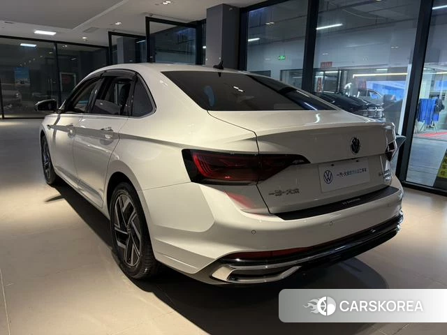 Volkswagen Sagitar 2023 Белый из Китая, фото 3