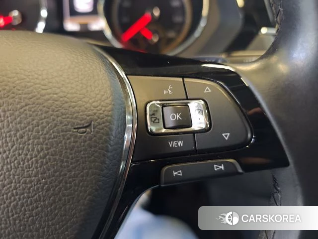Volkswagen Tiguan L id 4213714 из Китая 23