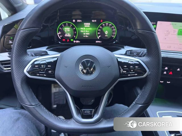 Volkswagen Golf id 4359198 из Китая 15
