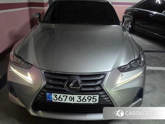 Lexus New IS300 2019 Цвет галактики из Кореи, фото 3