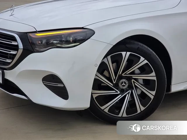 Mercedes-Benz E-Class W214 id 3173784 из Кореи 13