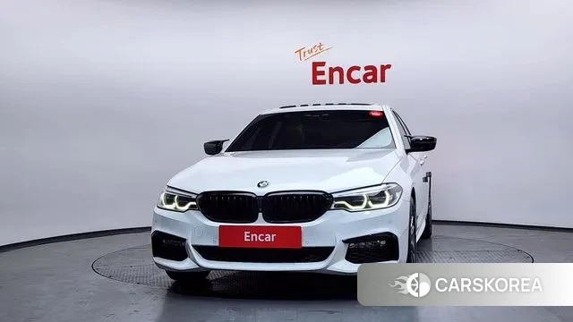 BMW 5 Series (G30) id 3698926 из Кореи 13