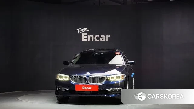 BMW 5 Series (G30) id 3391146 из Кореи 13