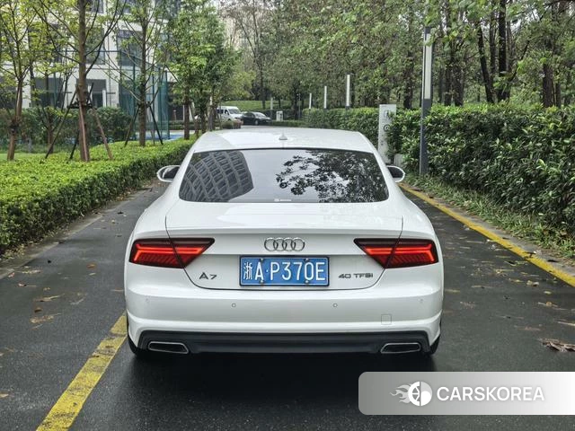 Audi A7 2018 Белый из Китая, фото 3