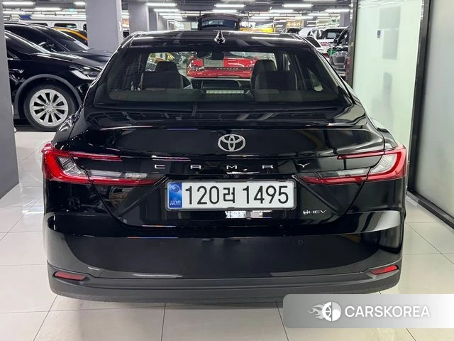 Toyota Camry (XV80) 2026 Черный из Кореи, фото 5