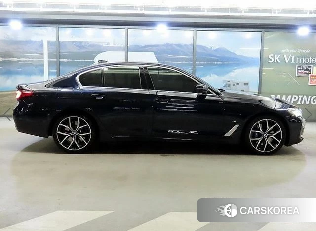 BMW 5 Series (G30) id 4344326 из Кореи 13