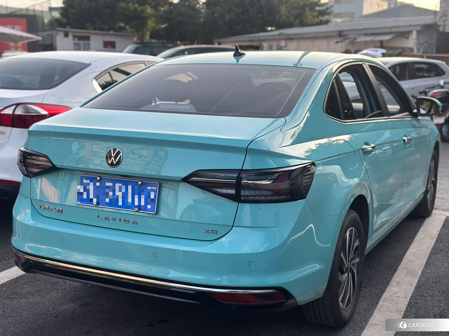 Volkswagen Lavida 2023 Зеленый из Китая, фото 3