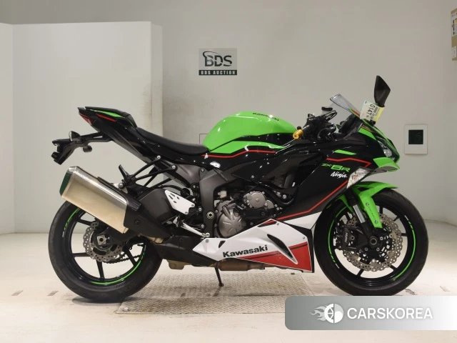 Проданный Kawasaki ZX-6R NINJA ABS 2021 из Японии, фото 2
