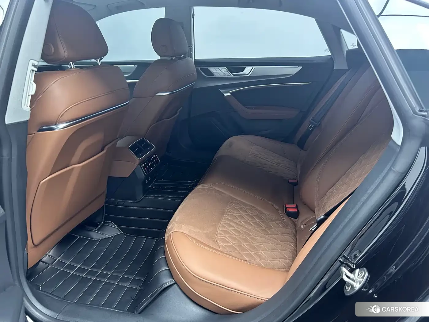 Audi A7L 2024 Черный из Китая, фото 4