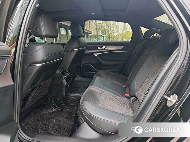 Audi A6L 2021 Черный из Китая, фото 3