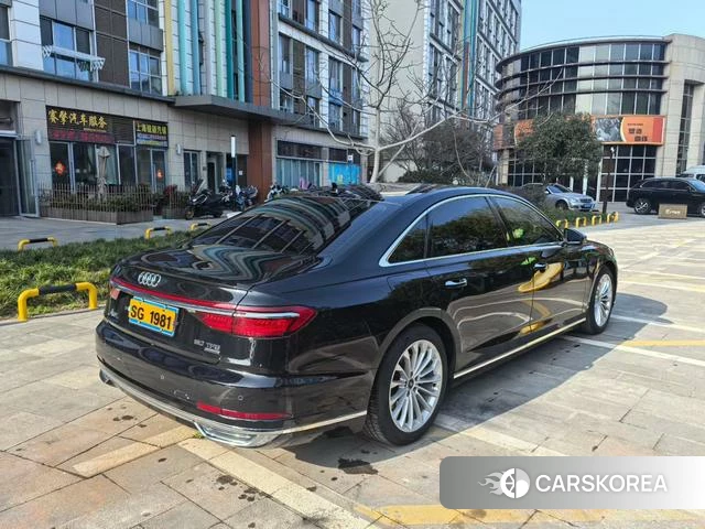 Audi A8 2021 Черный из Китая, фото 3