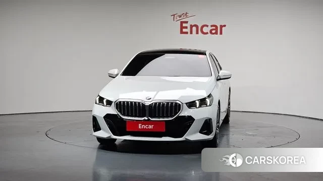 BMW 5 Series (G60) id 3057845 из Кореи 13