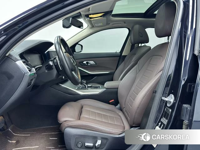 BMW 3 series 2021 Черный из Китая, фото 3