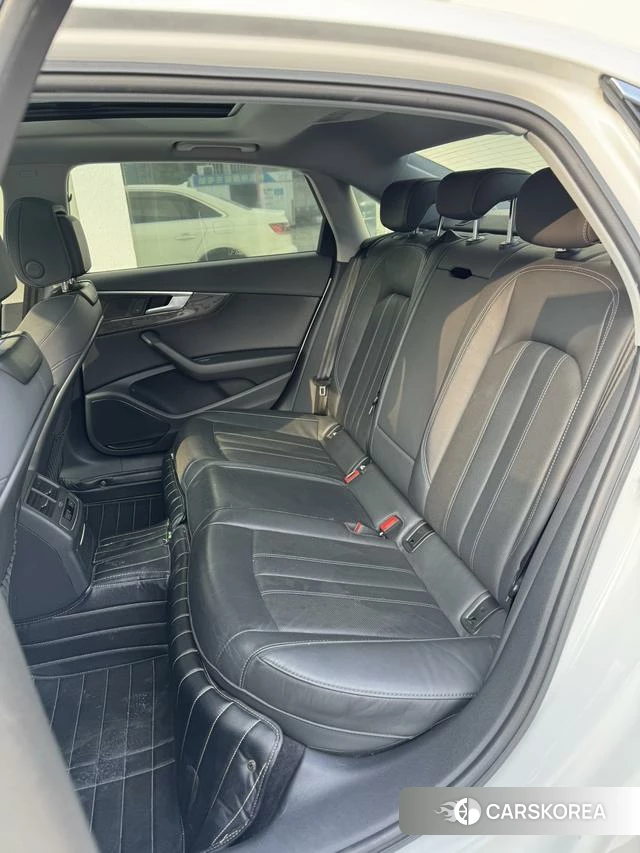 Audi A4L id 4277420 из Китая 13
