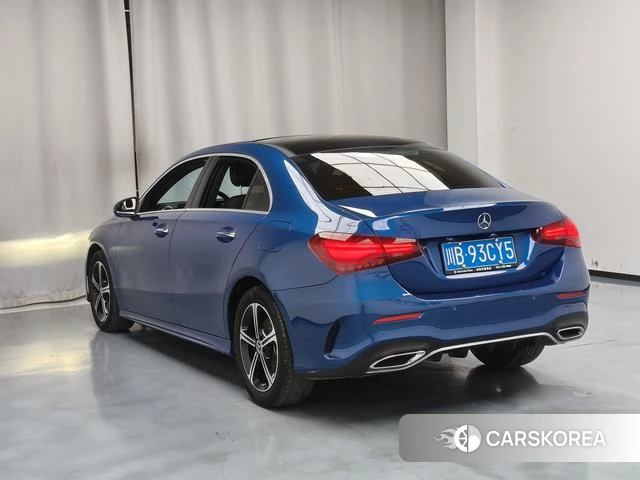 Mercedes-Benz Class A 2023 Синий из Китая, фото 5