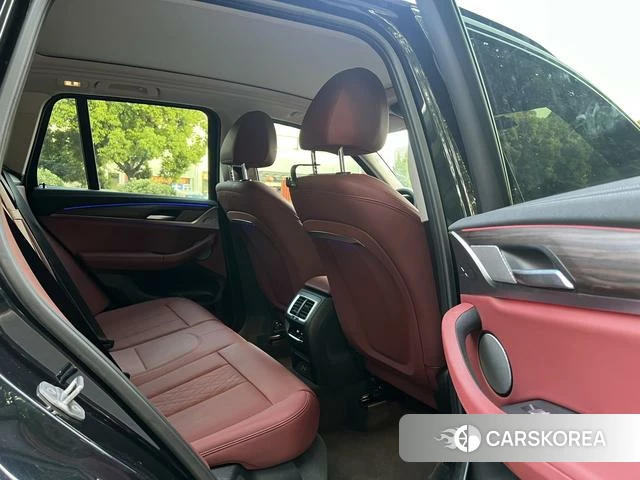 BMW X3 id 4307654 из Китая 10