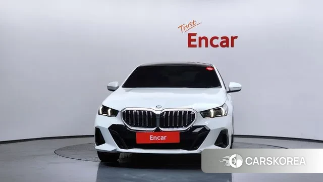 BMW 5 Series (G60) id 3769499 из Кореи 13