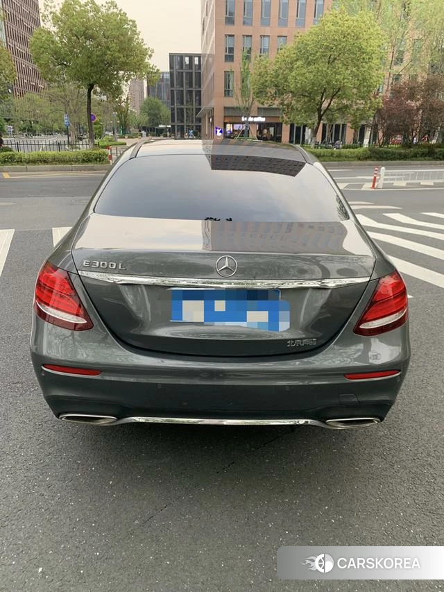 Mercedes-Benz E-class id 4236307 из Китая 8