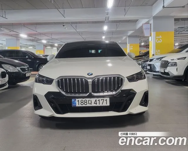 BMW 5 Series (G60) id 2669350 из Кореи 13