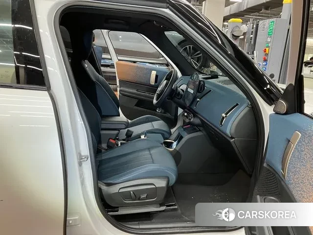 Mini Cooper S Countryman 3rd Generation 2024 Белый из Кореи, фото 3