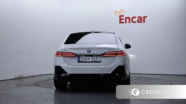 BMW 5 Series (G60) id 3644367 из Кореи 13